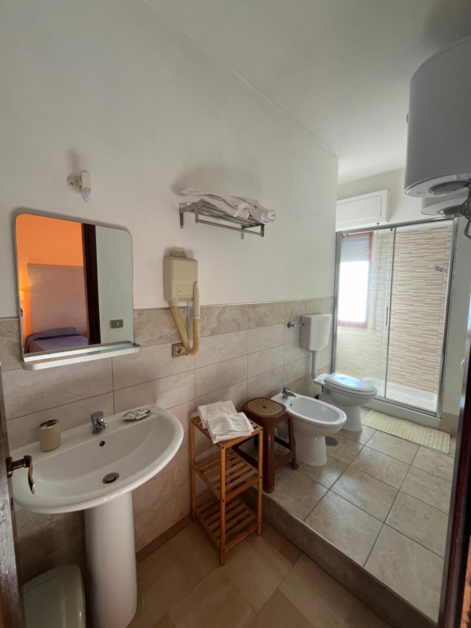 Hotel L'Approdo 브린디시 외부 사진