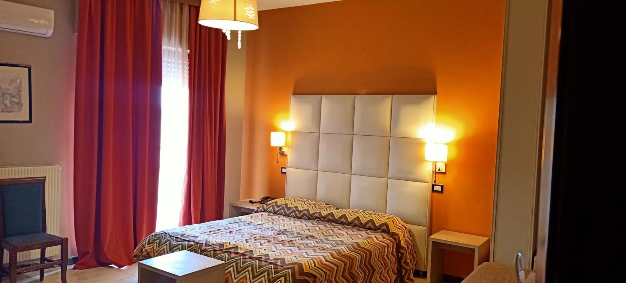 Hotel L'Approdo 브린디시 외부 사진