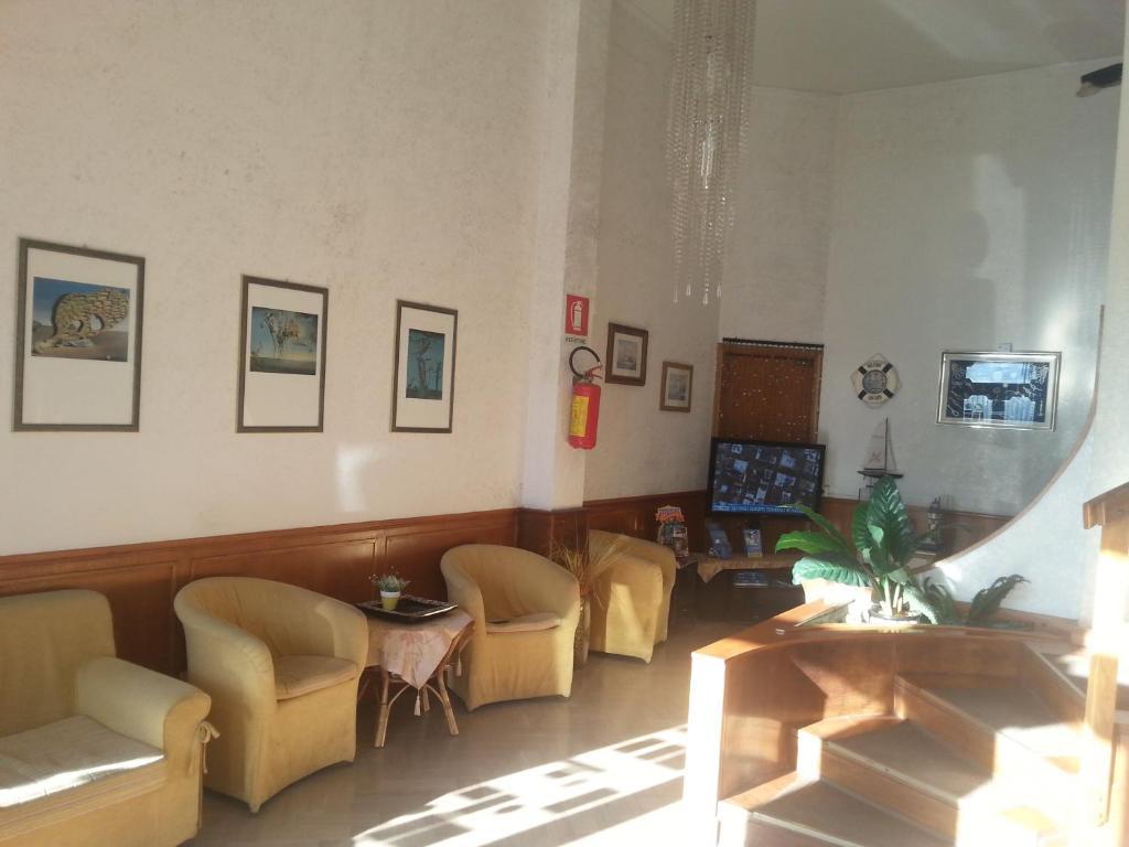 Hotel L'Approdo 브린디시 외부 사진